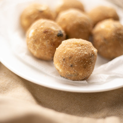Prem Ka Laddoo (Ghee Dryfruit Dink Laddoos)